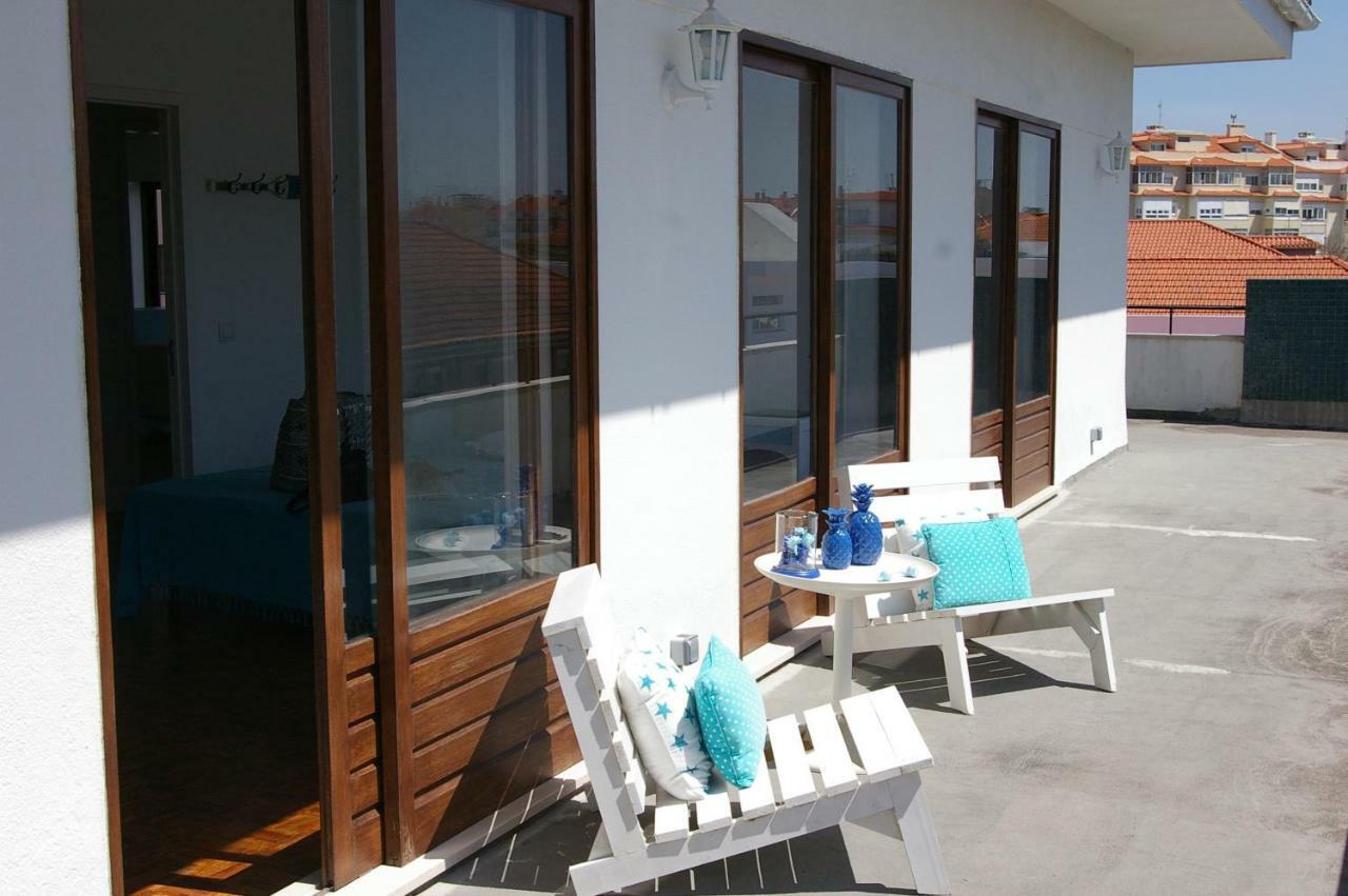 Blue Apartment Parede Beach House Екстериор снимка